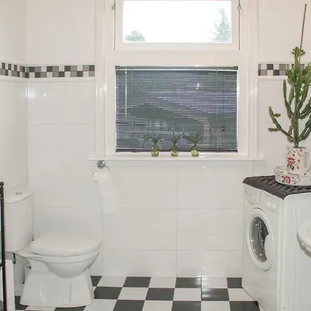 Two-bedroom Holiday In *